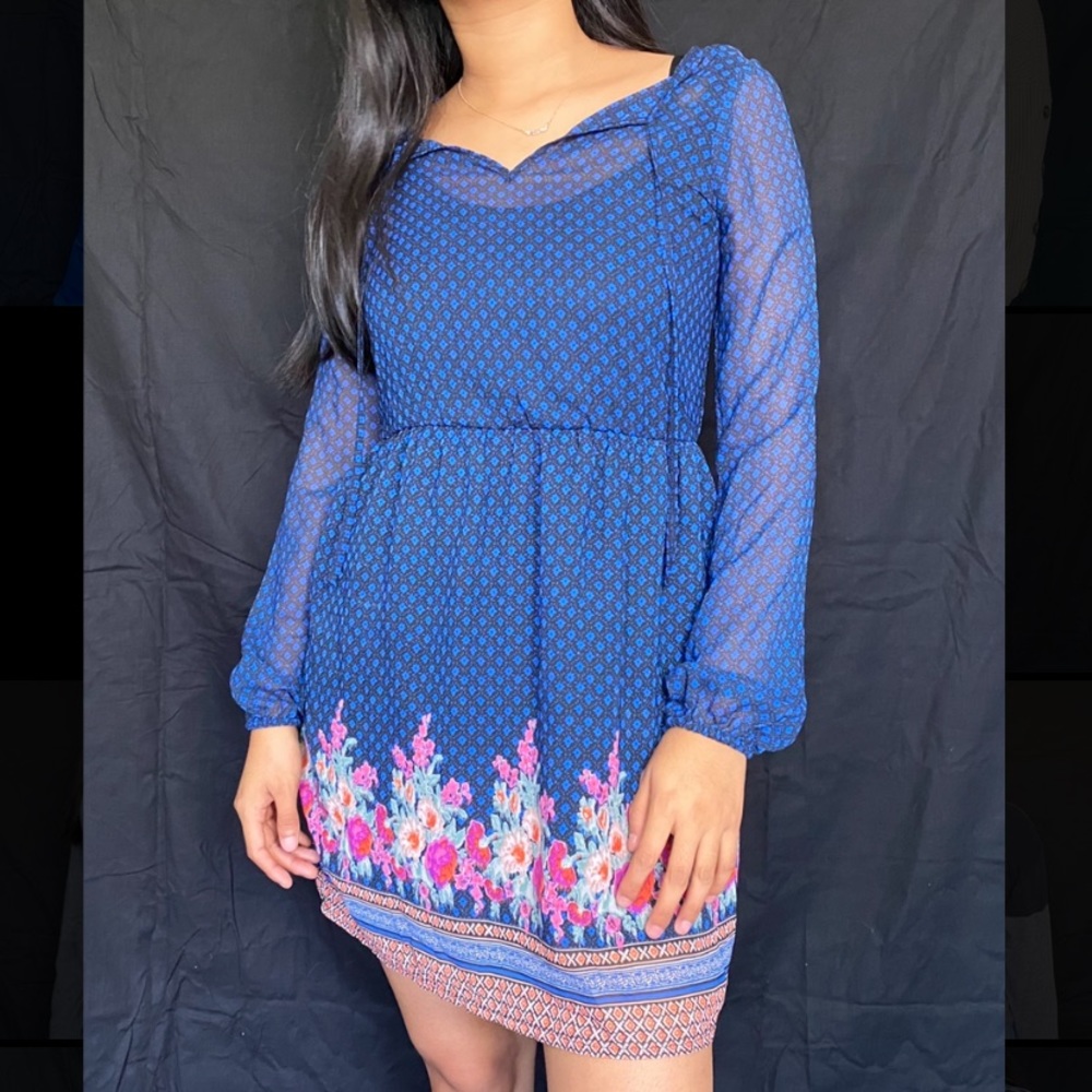 Dress - Picture 1 of 2